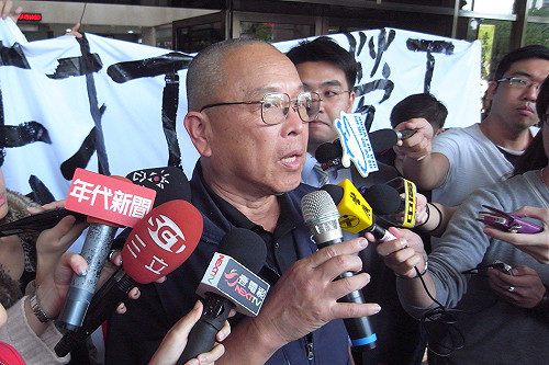 凱道丟蛋遭判20天  毛振飛：上訴到底