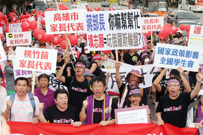 家長批志願序扣分制 教部：地方自治無法管