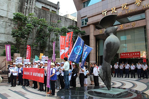 籲調高基本工資  勞團批官員：於心何忍