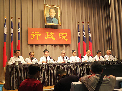 行政院花40.8億刺激消費  GDP估增154億