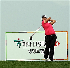 韓國LPGA錦標賽  曾雅妮完美奪冠