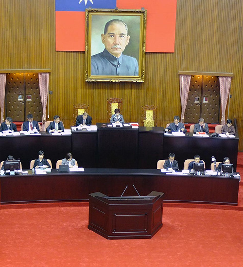 立院三讀 違反性平法可公布雇主資訊