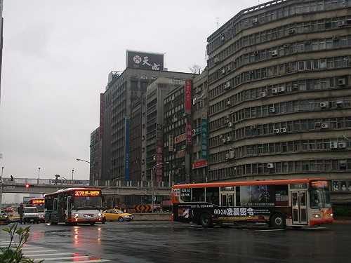 明天略回溫  雨還要再下3天