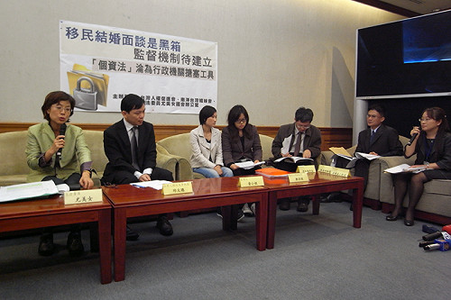 調閱影片扯個資法  新移民控官員刁難