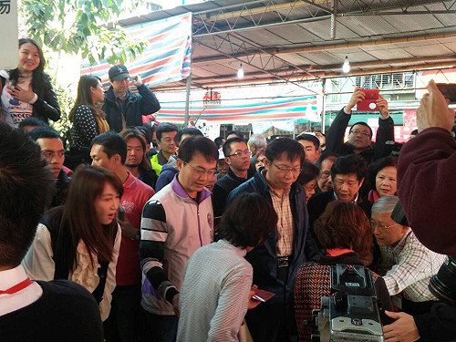 視察罷免投票 柯P：有人不用宣傳就知很差了