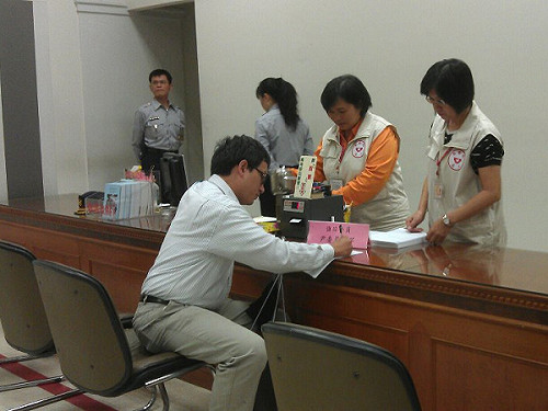 防制經費獨厚董氏？ 菸權團體要監院調查