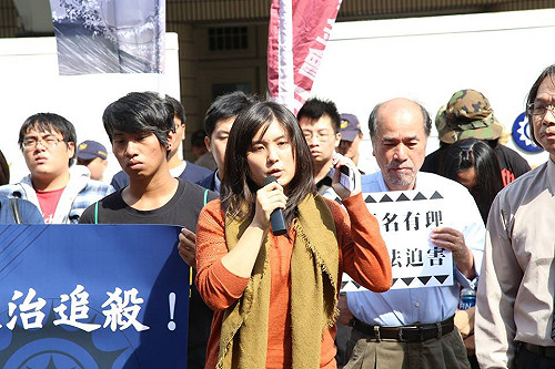 「光復」鄉潑漆者：抱歉 沒連招牌一起拆