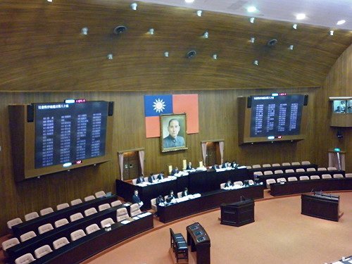 社維法修正通過  性專區內娼嫖都不罰