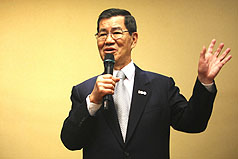 為台灣留住曾雅妮  蕭萬長曾「出力」