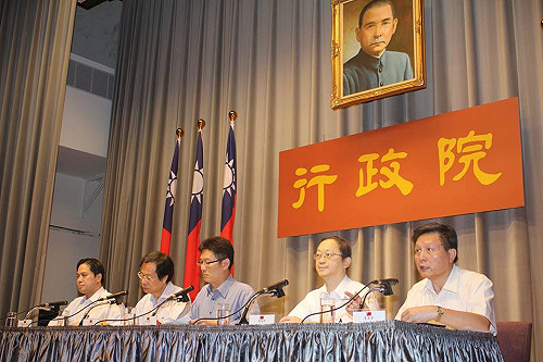 疑買劣質油7飼料廠商 農委會：視情況公布