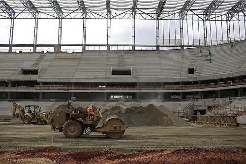 世足賽場施工進度落後  國際足總警告巴西
