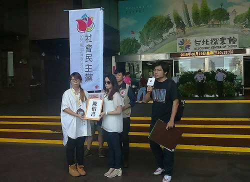 連勝文選舉外包公司  遭控積欠加班費20萬