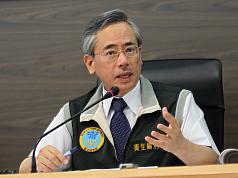 邱文達道歉了！  稱開會開到「眼睛紅」