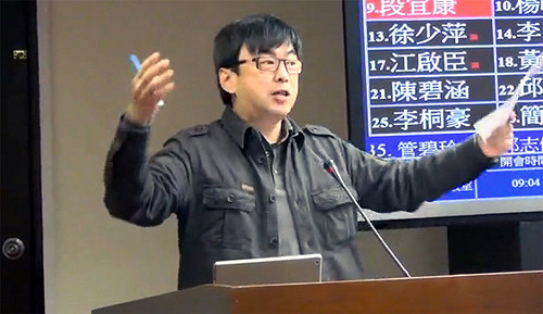 93歲老董月領13萬 衛福部：法律沒規範