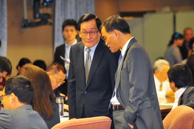 力推高鐵財改方案  葉匡時：成敗願負責