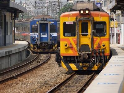 台鐵再出包  電車線故障影響1200旅客