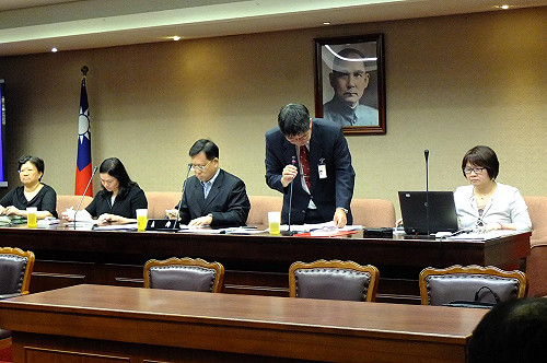 扯！中資員工納保  中企卻不用負擔健保費