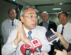 六輕又冒火  王文淵道歉經長火大