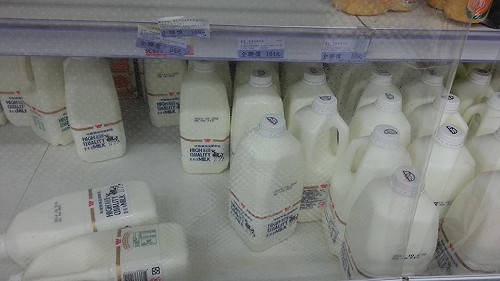 抵制林鳳營鮮乳有理嗎？  新頭殼線上PK