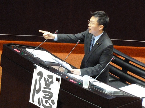 毒飼料餵豬雞  綠委爆台糖也淪陷