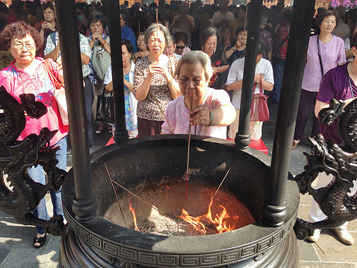 助違規寺廟辦土地變更？內政部：研議中