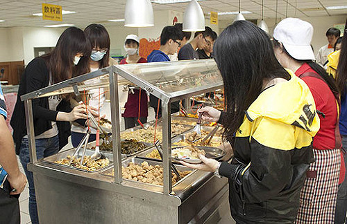 教團要求向頂新代位求償  教部：有困難