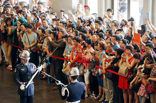 增中客來台挨批  觀光局將抓自由行團客化