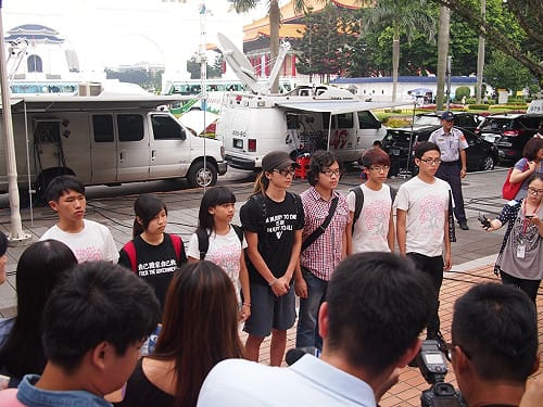 吳思華：課綱微調程序雖有瑕疵但合法