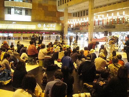 華隆批江揆：看不見活人 不可能看見台灣