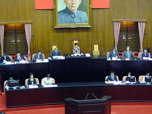 立院三讀  治療愛滋健保部分負擔