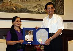 陳樹菊獎金捐馬偕  馬：高調揚善