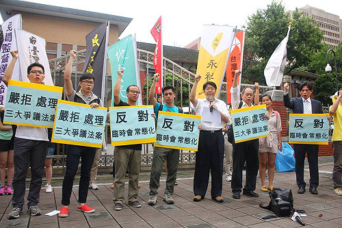 若馬要強推服貿  黃國昌：人民不是吃素的