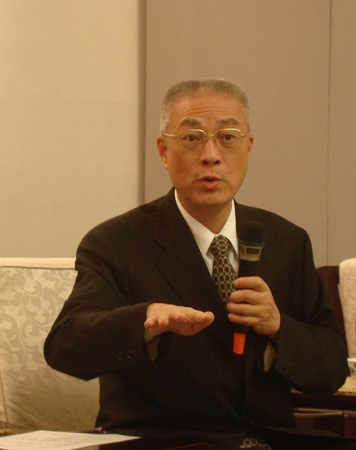 新聞幕後 輿論壓力 政府決定「動」媒體