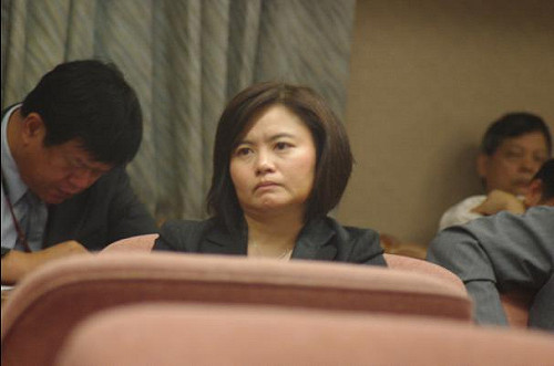 抄學生論文？  彭心儀考慮採取法律行動