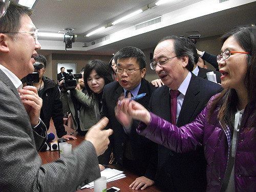 廣電3法反壟斷報告  朝野立委吵不停