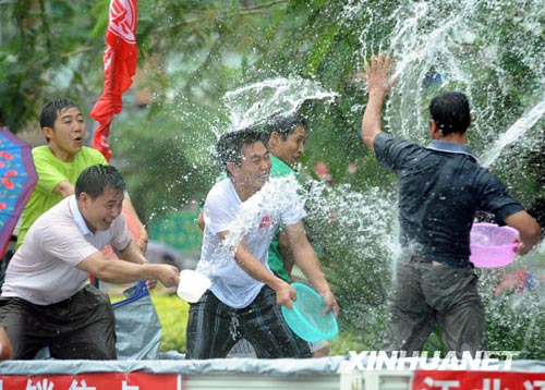 雲南遇百年大旱  沒水還是要辦「潑水節」
