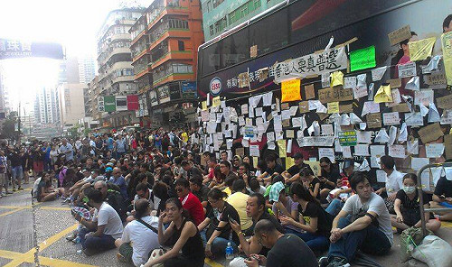 學聯下最後通碟 港府仍稱梁振英不下台