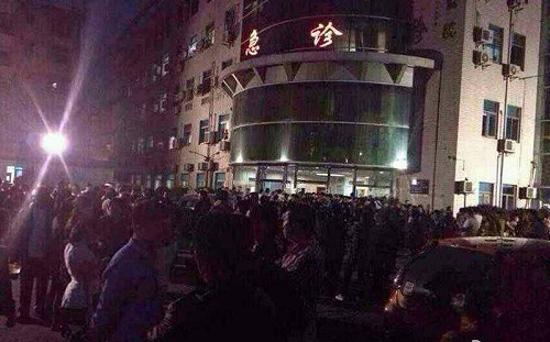 不滿當局鎮壓反建焚化爐民眾  杭州警罷工