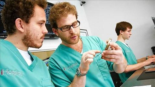 搶食維修大餅  美推出蘋果醫院