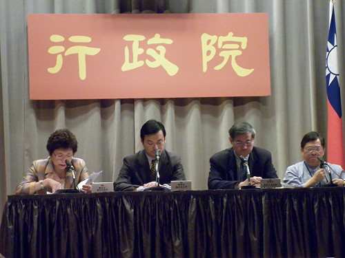 滑動解鎖專利判定  吳揆要助業者打官司