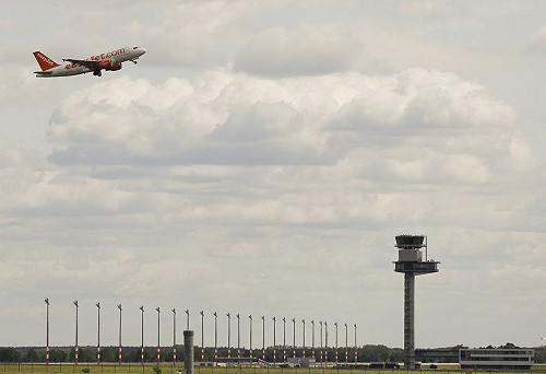 不甩歐盟碳排放法規  中印籍航空遭罰