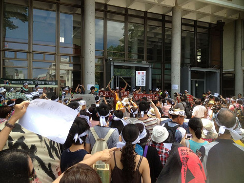 反對群眾聚縣府 美麗灣擇期再環評