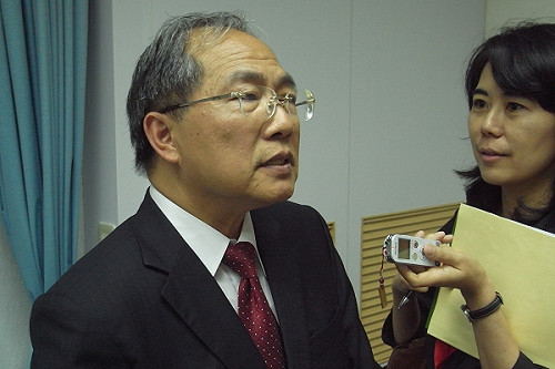 面對核安  蔡春鴻哽咽：可以六親不認