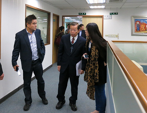 謝長廷提案：民進黨縣市先推綠能發電