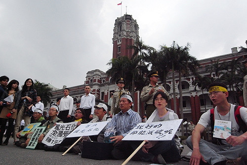 未停蓋國光石化  環團不滿拒見馬英九