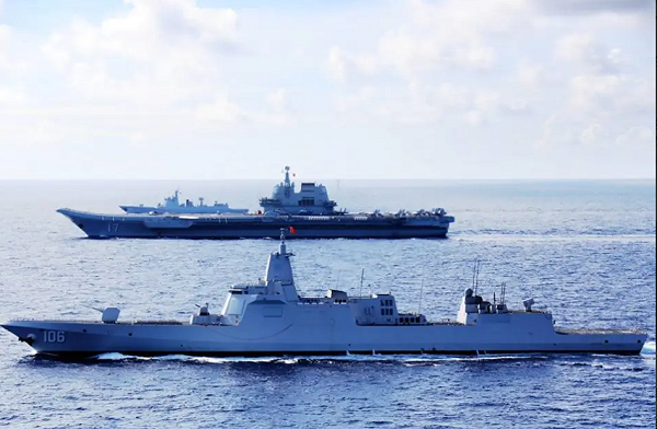 解放軍曝山東艦遭美電磁干擾! 055大驅配合3架殲-15光電系統鎖定航母才