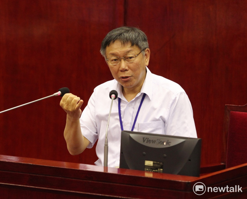 台北市長柯文哲到台北市議會進行施政報告。   圖：張良一/攝