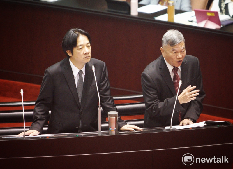 行政院長賴清德、經濟部長沈榮津在立法院院會備詢。   圖：張良一/攝