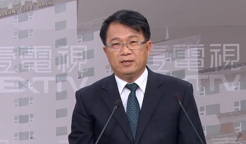 民進黨台南市黨部主委顏純左在市長電視辯論申論。   圖：翻攝自壹電視臉書