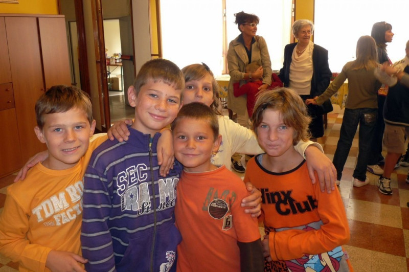 赴義大利短居的白俄羅斯學童